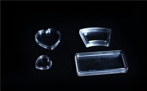 Transparent plastic box